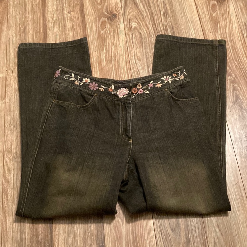 Apostrophe Embroidered Jeans